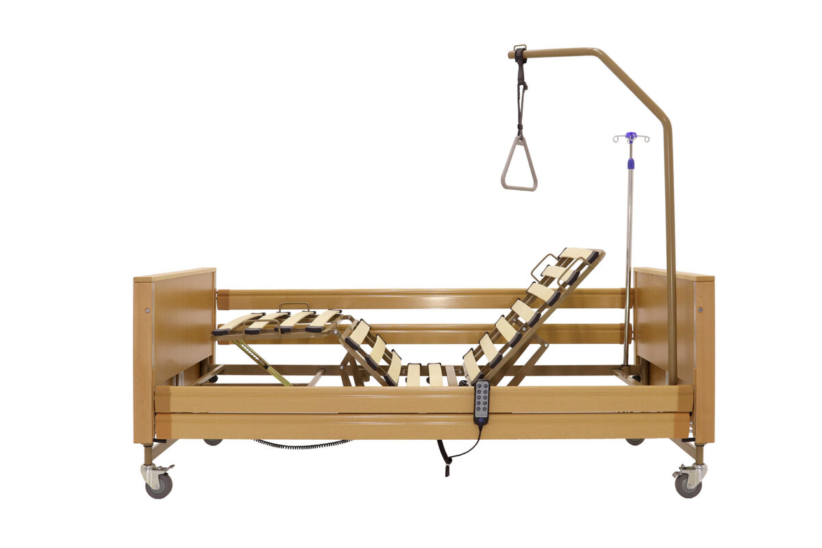 Изображение Кровать многофункциональная медицинская электрическая с регулировкой высоты КМР-14 орех
